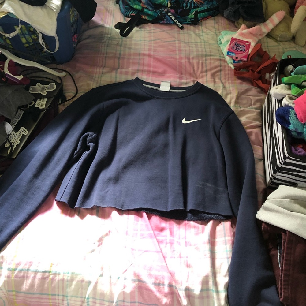 Nike cropped crewneck